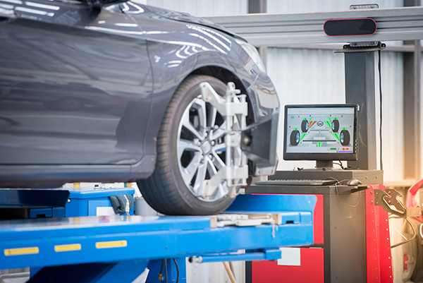 What Happens If You Ignore Wheel Alignment Issues?